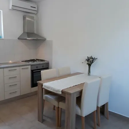 Apartment Jelicic Biograd Na Moru